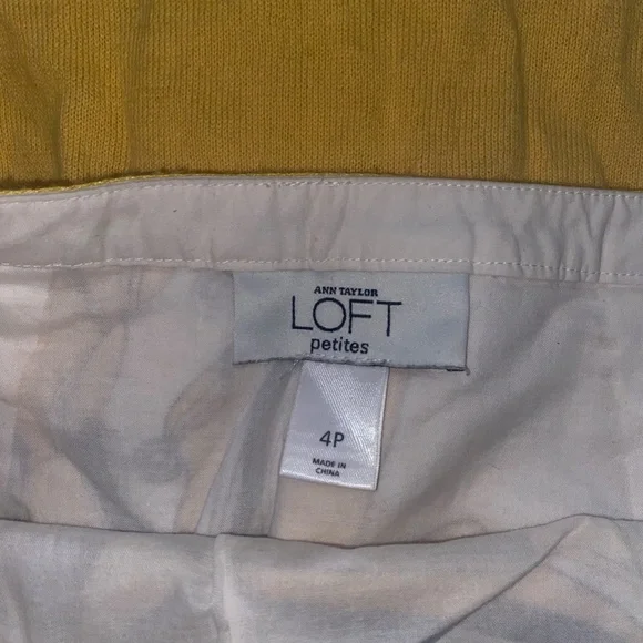 Ann Taylor Loft Cream Skirt with Yellow/Brown Floral Print Size 4P - Picture 3 of 5